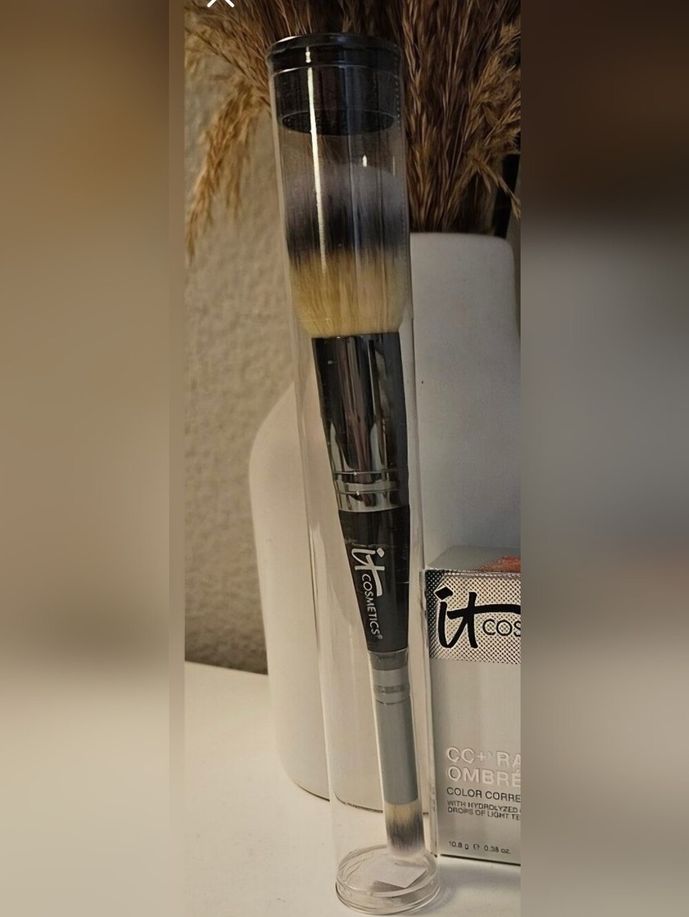 It Cosmetics Heavenly Luxe 2-n-1  Foundation and Concealer Brush